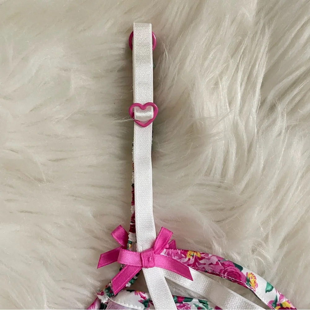Victoria’s Secret For Love & Lemons Heart Bloom Floral Underwire Bra Medium NWT